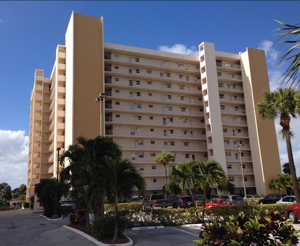 Delphi Towers Condos in Pompano Beach