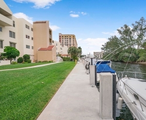 Casa la Quinta Condos in Pompano Beach