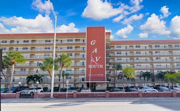 Garden Aire Village Condos For Sale in Pompano Beach