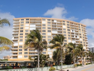 Bermuda House Condos in Pompano Beach