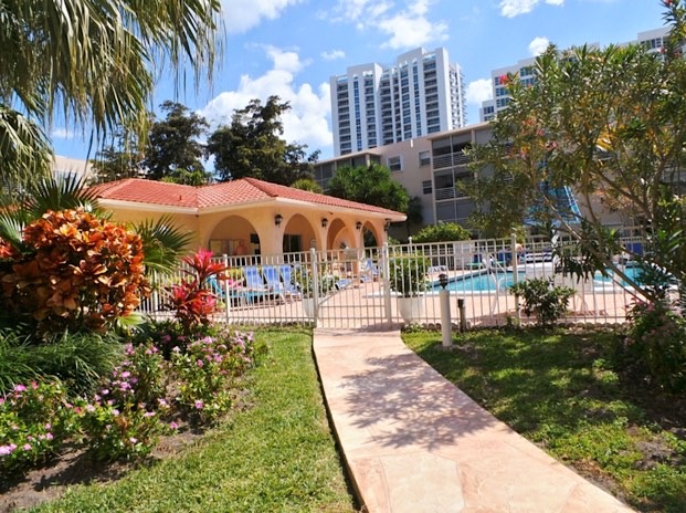 Gardens by the Sea and Gardens by the Sea South Condos For Sale in Lauderdale-By-The-Sea