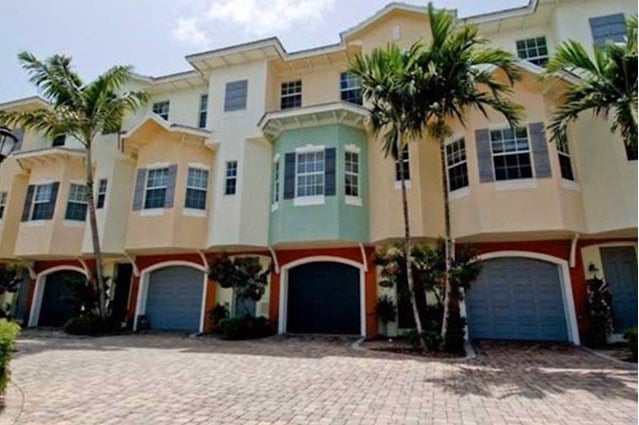 Bermuda Isles at Santa Barbara Townhomes For Sale in Pompano Beach