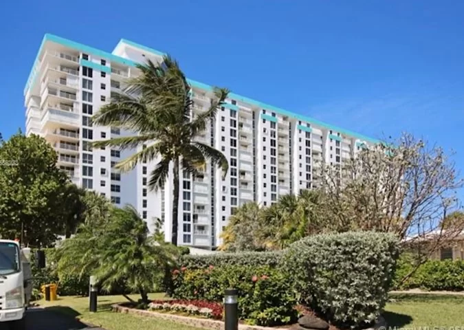 Pompano Beach Aegean Condos For Sale in Pompano Beach