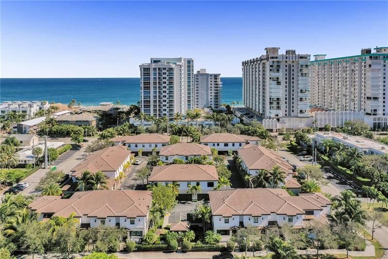 Barefoot Beach Village Townhomes