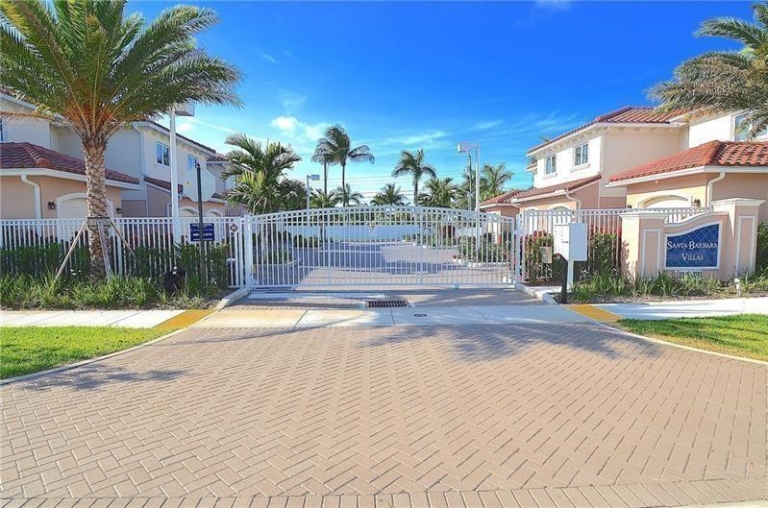 Santa Barbara Villas Townhomes Pompano Beach Realty