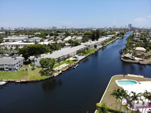 Pompano Lodge Coop - 800 Pine Dr, Pompano Beach, FL